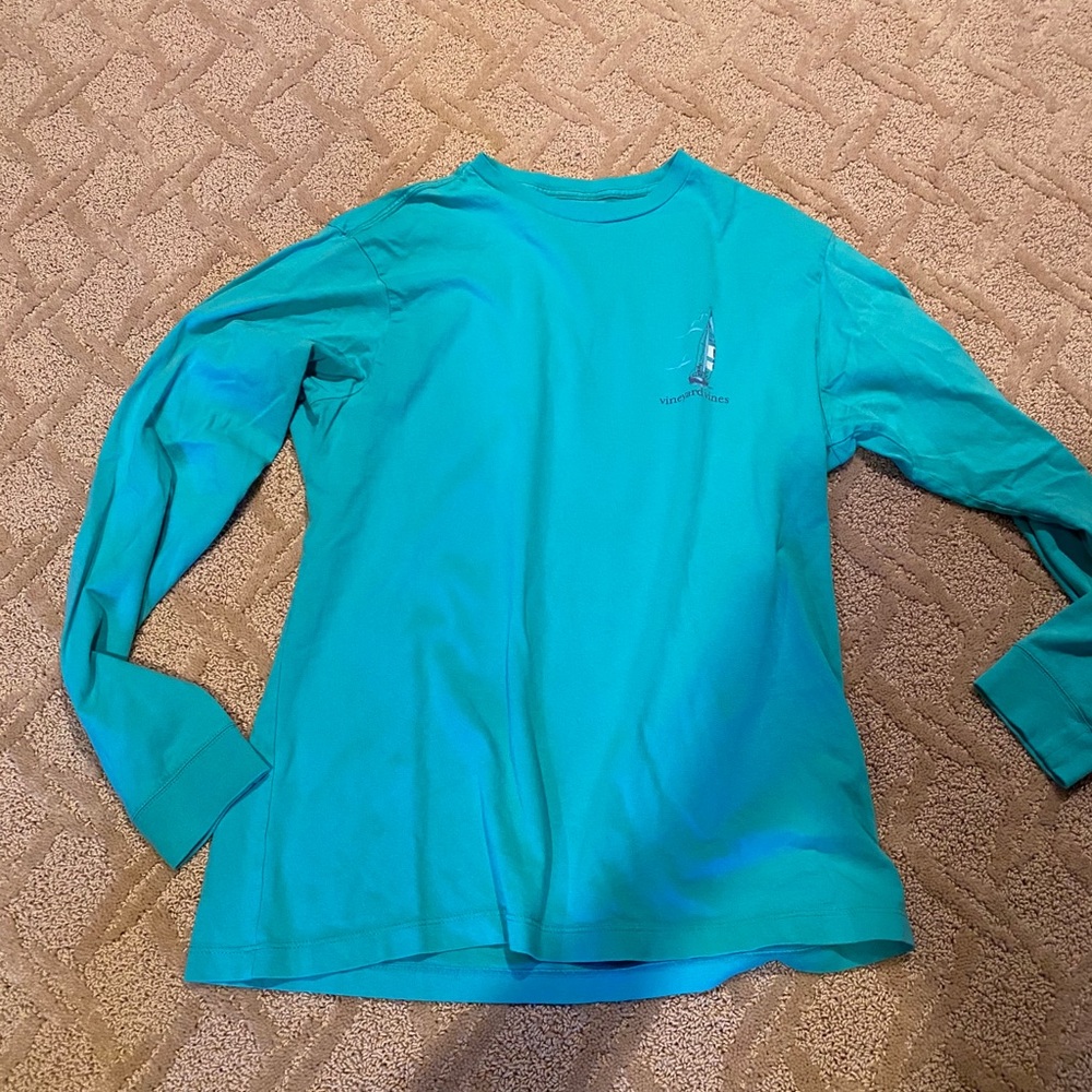 VV green long sleeve tee